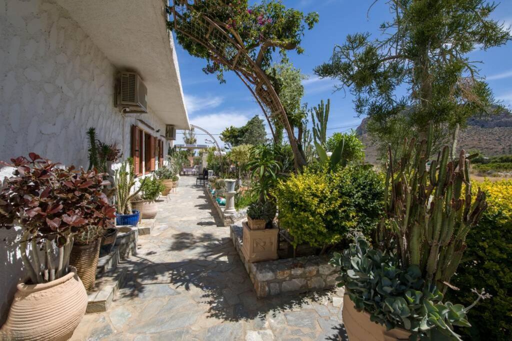 Renas Secret Garden House Villa Hriszí Aktí Haniá Kültér fotó